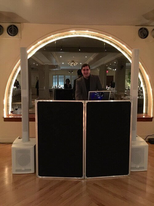 Photo of DJ Dave Swirsky and his DJ Set up DJ Dave Swirsky at Manhattan Penthouse
