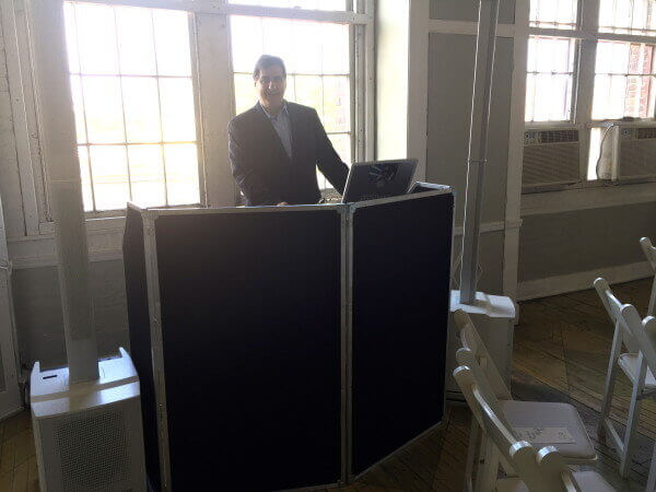 Metropolitan Building DJ