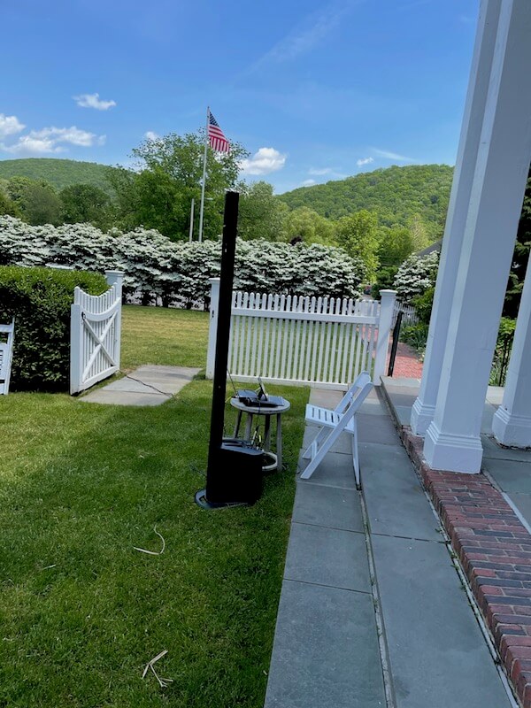 wedding dj at highlands cc speaker/dj set up at highlands cc